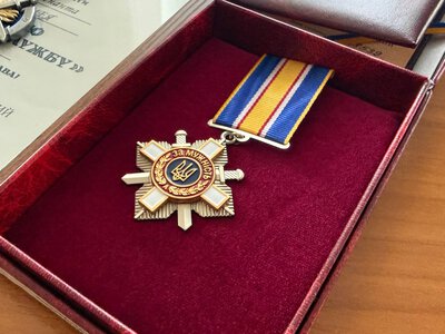 Двох захисників із Сарненської громади відзначили державними та військовими нагородами