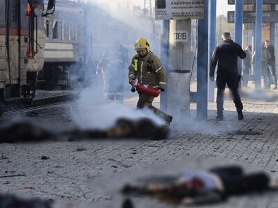 Росіяни вдарили реактивним дроном по вокзалу у Дніпрі: загинули 13 людей (ФОТО)