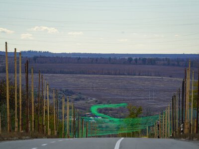 У Слов’янську російський FPV-дрон атакував евакуаційний автомобіль: двоє людей поранені