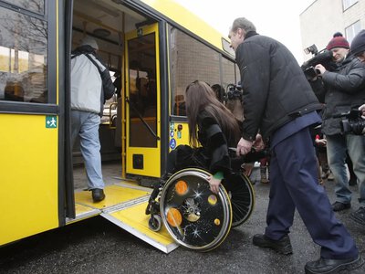 Автобуси для маломобільних пасажирів в Одесі: повний графік на листопад 2026 року