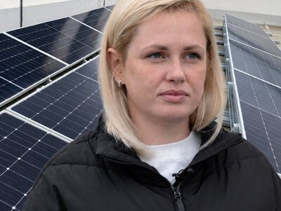 Мешканці двох багатоповерхівок біля Луцька встановили на даху сонячну електростанцію
