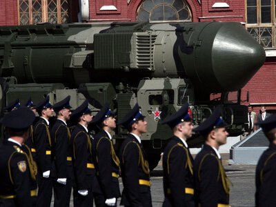 Російський ВПК повністю залежний від іноземних деталей, – радник президента