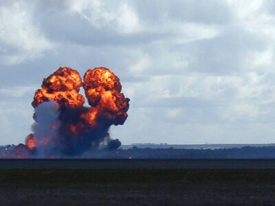Россияне ударили КАБами по Изюму: Разрушено медучреждение