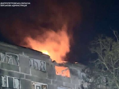 Внаслідок одного з ударів рф сталася пожежа в гуртожитку ПТУ у Дніпрі: оновлені дані від ОВА
