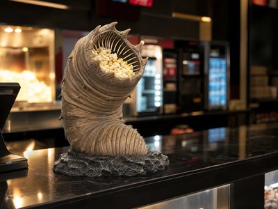 AMC Theatres продає два попкорн-відра для Дюна Частина третя
