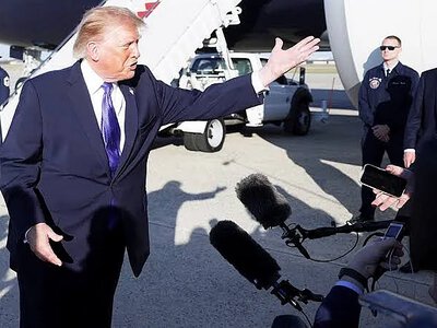 Трамп скасував мітинг у Канзасі та різко відповів журналісту на питання про здоров'я