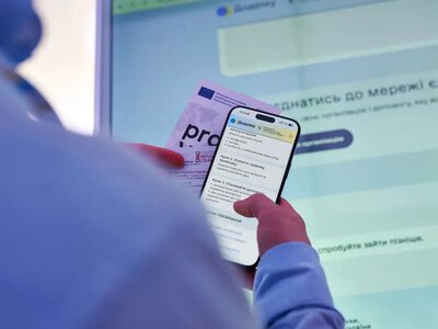 Українцям за кордоном розповіли, як  готуватися до повернення додому