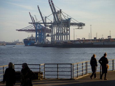 Портові працівники у 22 країнах страйкуватимуть сьогодні проти постачання зброї