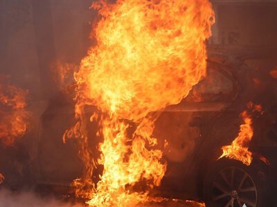 «Фото моєї палаючої машини облетіли увесь інтернет»: чернігівець розповів про втрату авто у день ракетного удару