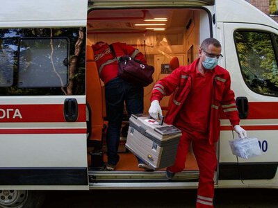 На Закарпатті батько із сином зірвалися з даху під час ремонту