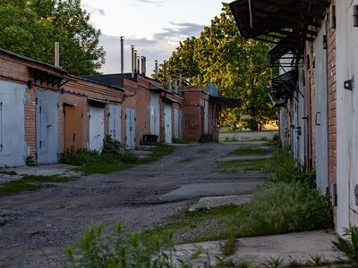 У Полтаві впав дрон: загорілися гараж та машина (оновлено)