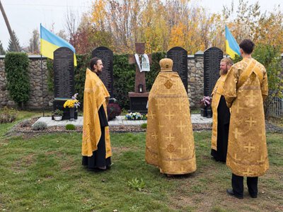 У Світязі освятили четверту плиту пам'яті полеглих воїнів Шацької громади