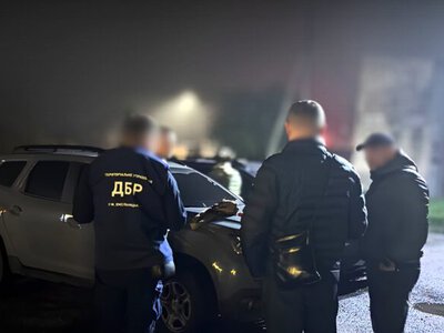 На Буковині затримали начальника відділу ТЦК і чотирьох його підлеглих: підозрюють у катуванні та хабарництві