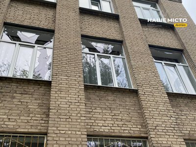 Російська атака в Дніпрі 30 жовтня: пошкоджено п’ять будинків і гімназію