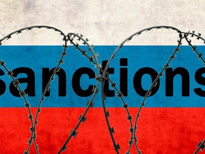 Україна ввела санкції проти розробників російського аналога Starlink і 39 суден тіньового флоту