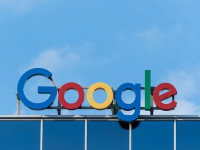 Акції материнської компанії Google обвалилися: Alphabet втратила близько $500 млрд