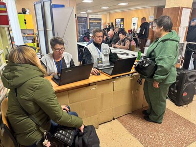 Понад 135 тисяч жителів Донеччини отримали допомогу в транзитних центрах після евакуації