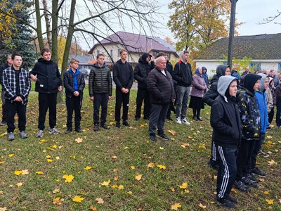 У селі Кримне відкрили Алею вшанування пам'яті захисників України