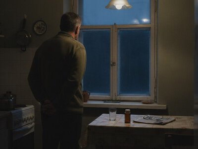  Чоловікові за сорок, і він пʼє щовечора: як говорити, щоб почув 