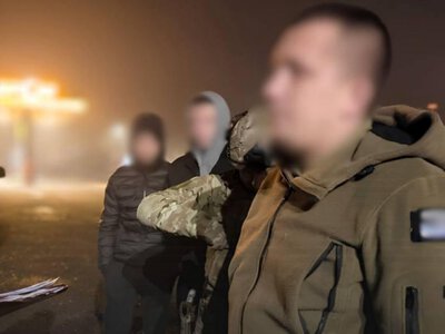 П’ятьох посадовців Чернівецького ТЦК затримали за підозрою у катуваннях і хабарництві