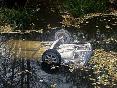 На Хмельниччині у водоймі знайшли автомобіль із тілами трьох зниклих підлітків