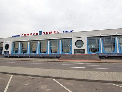 До Білорусі прибув третій літак із жителями окупованих Олешків