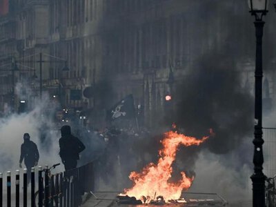 Молодь у Німеччині протестує проти дорожнечі та військової служби
