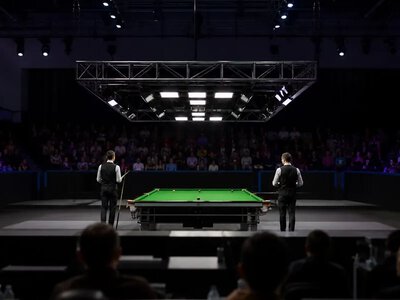 Снукерист Міхал Шубарчик переміг Ченя Ціеня в Китаї — Interia Sport