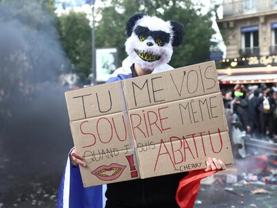 Верховний суд Франції ухвалив рішення про заборону протесту в центрі Парижа