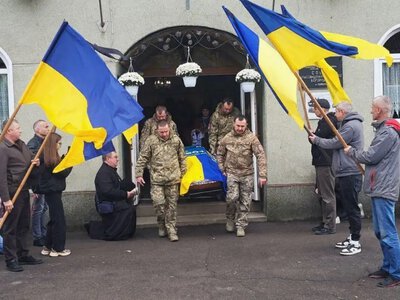 У Ковельській громаді попрощалися із Захисником Василем Шуміком