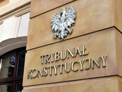 Всі судді досі там: ЗМІ дізналися, що відбувається в Конституційному трибуналі Польщі