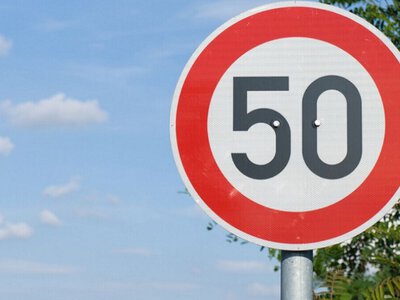 У Дніпрі з 1 листопада знизять дозволену швидкість на восьми ділянках доріг